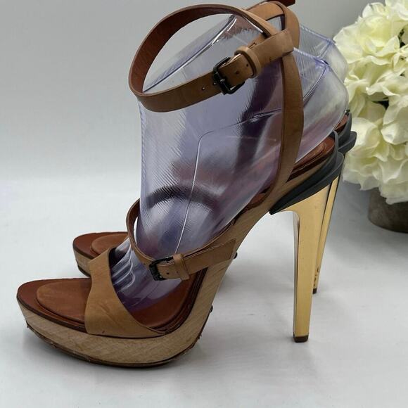Lanvin‎ 2012 ETE "Opanca" Tan Buckle Strap Gold Wood Platform Stilettos 39/8-8.5 - Picture 5 of 12